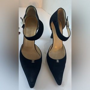Authentic Vintage Chanel black suede pointy toe pumps, a must see!